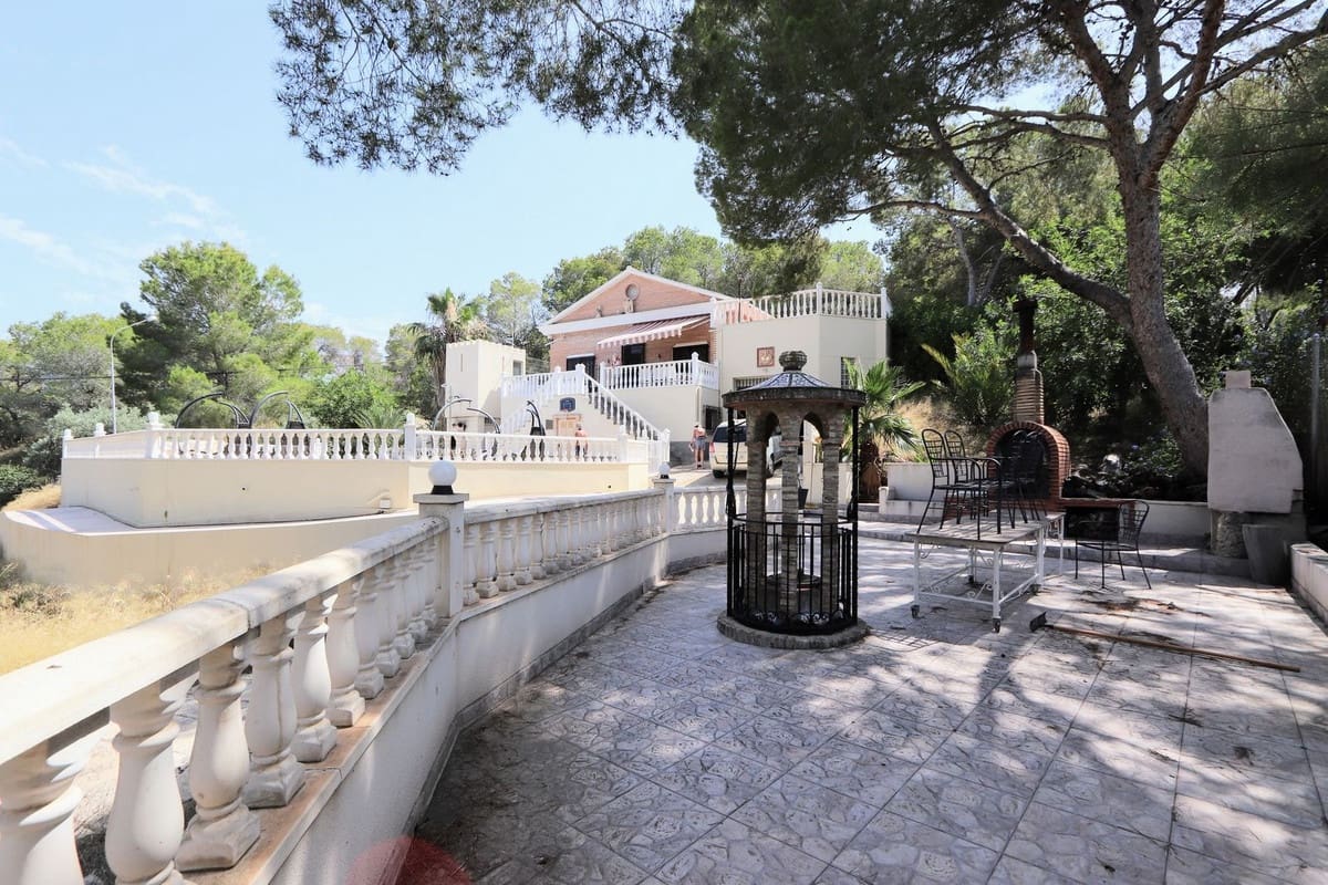 5 bedroom Villa for sale in Canada de San Pedro with pool garage - € 375,000 (Ref: 9359150)