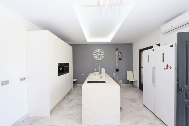 5 soveværelse Villa til salg i Cañada de San Pedro, Murcia by med swimmingpool garage - € 375.000 (Ref: 9359150)