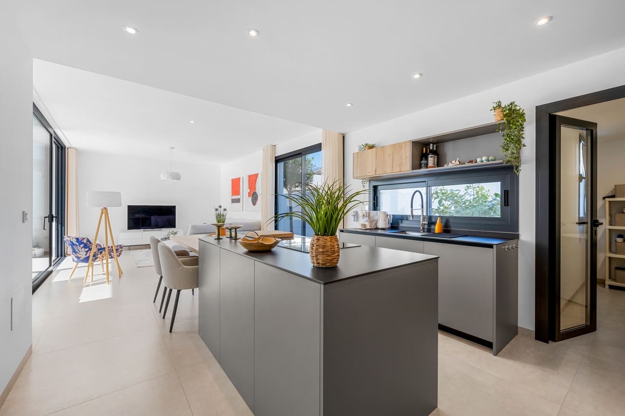 3 soveværelse Villa til salg i Mar de Cristal med garage - € 470.000 (Ref: 9359182)