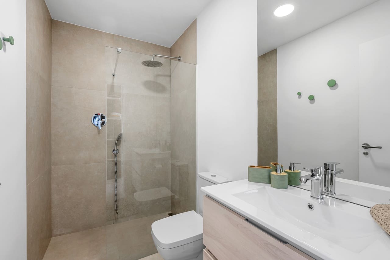 3 bedroom Villa for sale in Mar de Cristal with garage - € 470,000 (Ref: 9359182)