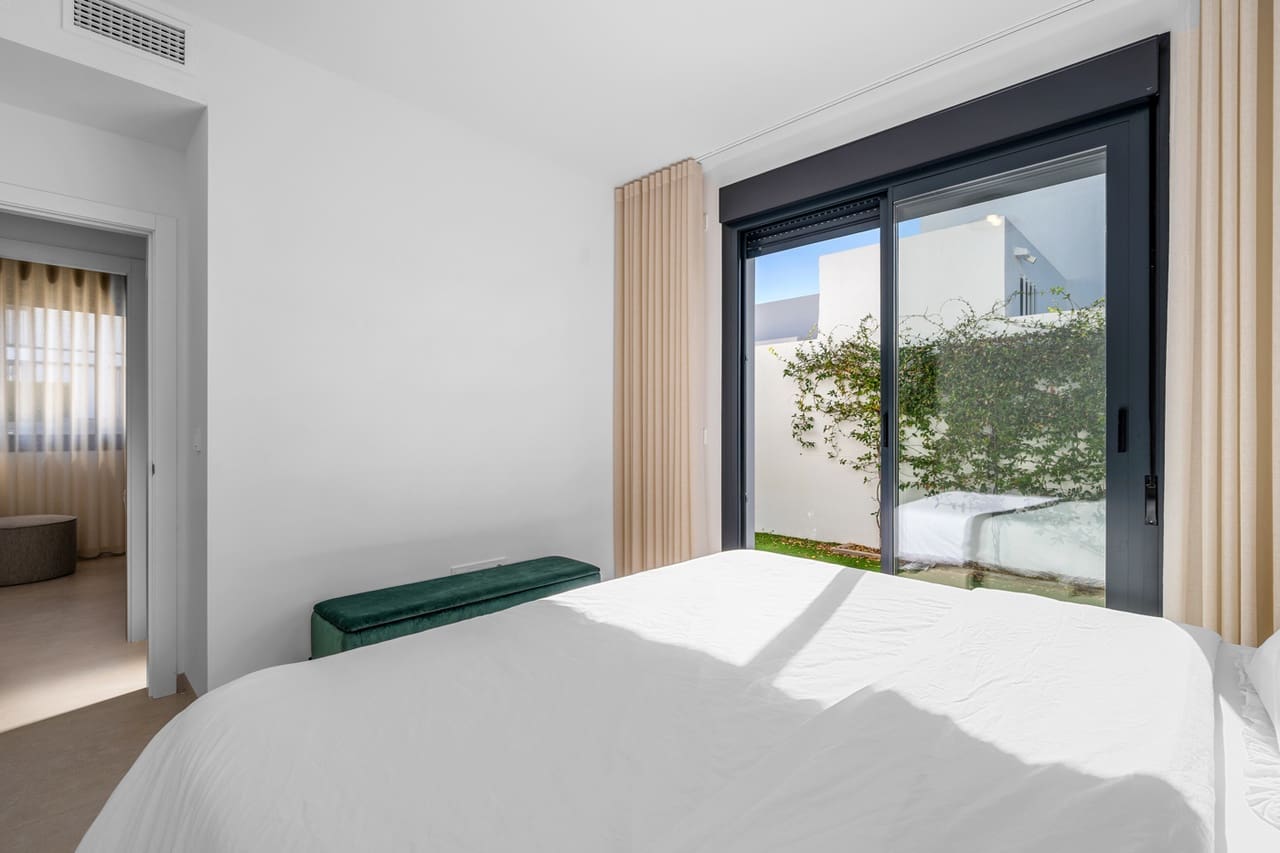 3 slaapkamer Villa te koop in Mar de Cristal met garage - € 470.000 (Ref: 9359182)