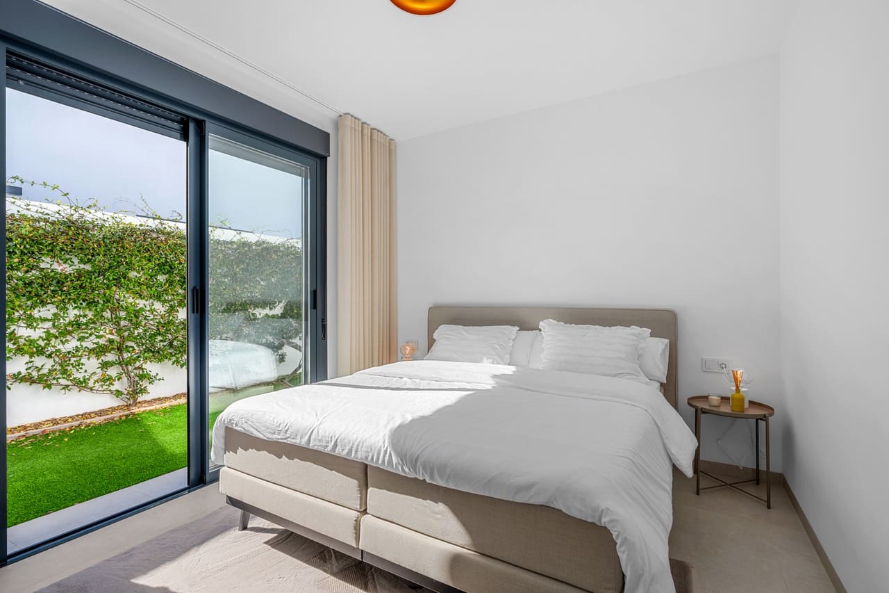 3 slaapkamer Villa te koop in Mar de Cristal met garage - € 470.000 (Ref: 9359182)