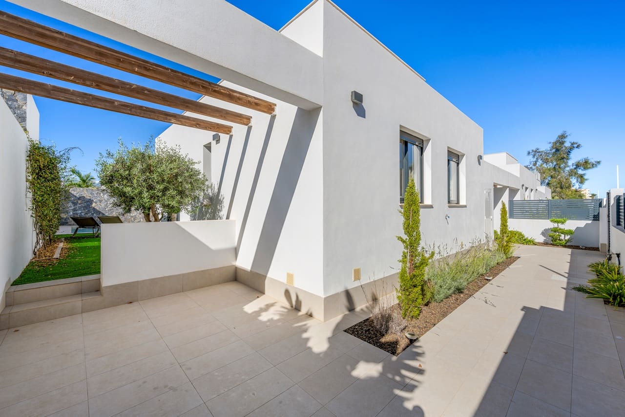 3 slaapkamer Villa te koop in Mar de Cristal met garage - € 470.000 (Ref: 9359182)