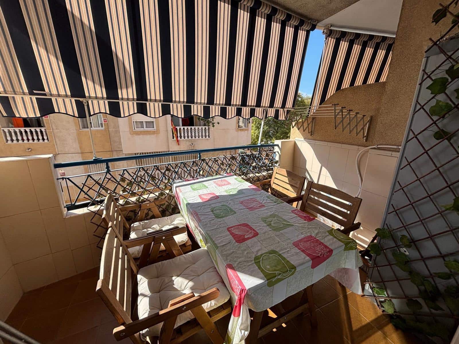 3 soveværelse Lejlighed til salg i Torrevieja - € 149.900 (Ref: 9359191)