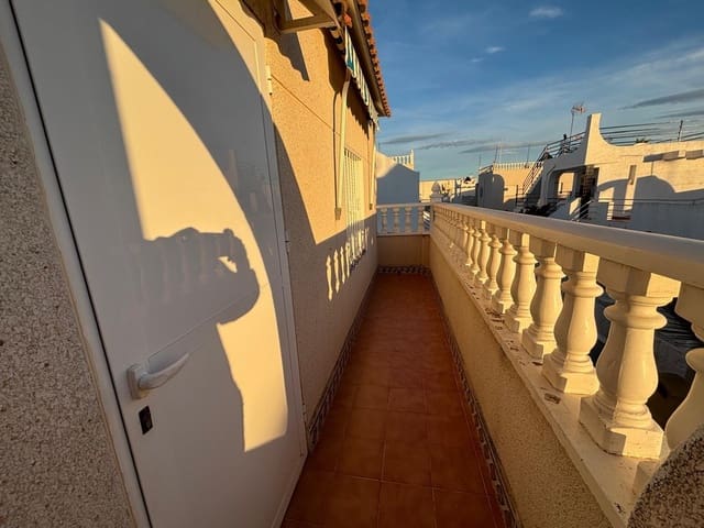 4 soveværelse Semi-Rækkehus til salg i El Chaparral - La Siesta - La Torreta, Torrevieja med swimmingpool - € 169.900 (Ref: 9359195)