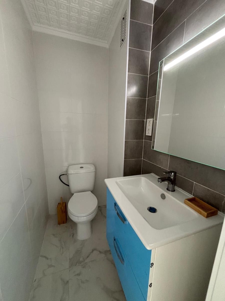 3 quarto Penthouse para venda em Torrevieja com piscina - 335 000 € (Ref: 9359197)