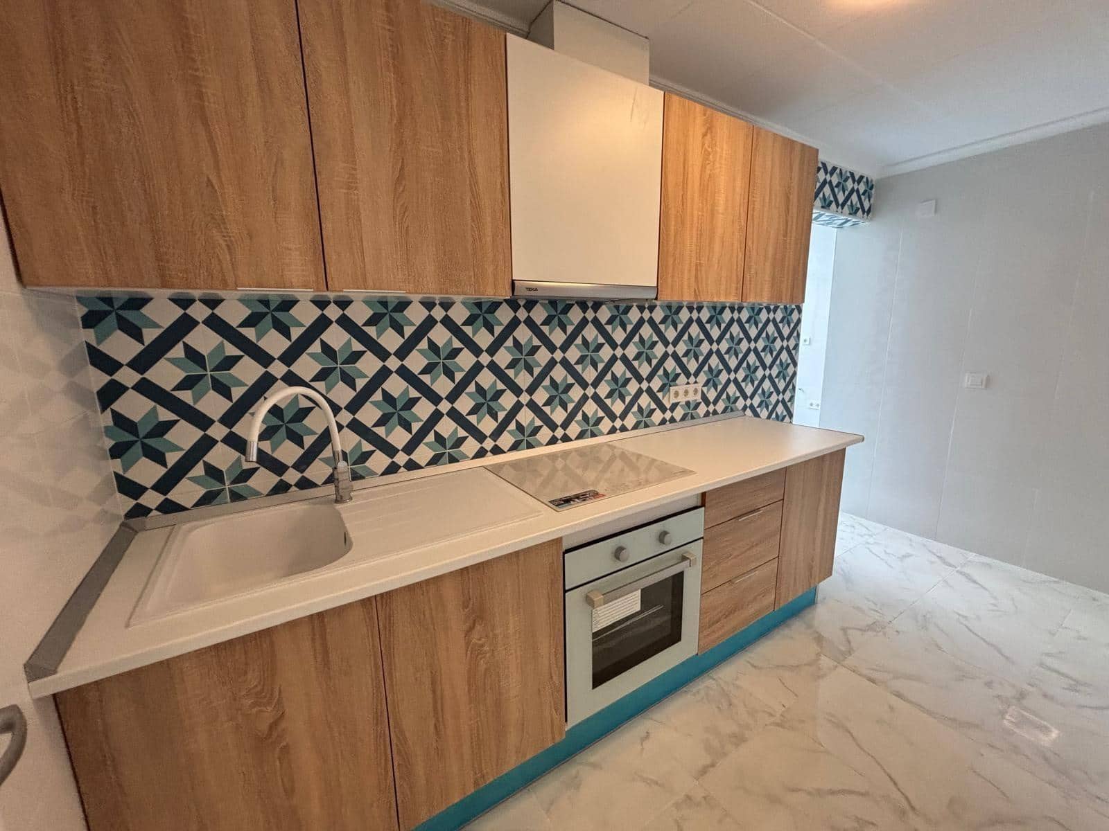 3 quarto Penthouse para venda em Torrevieja com piscina - 335 000 € (Ref: 9359197)