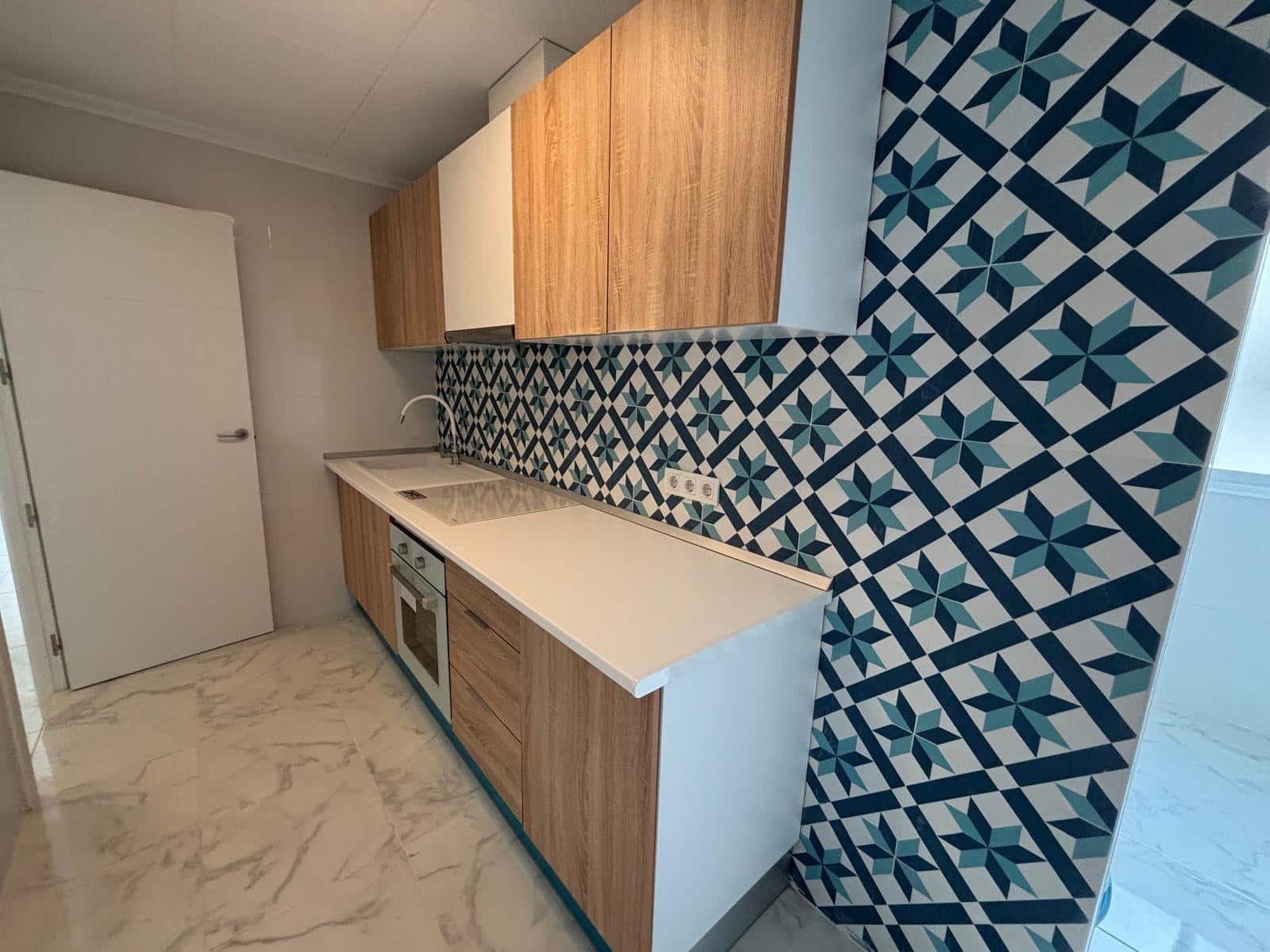 3 quarto Penthouse para venda em Torrevieja com piscina - 335 000 € (Ref: 9359197)