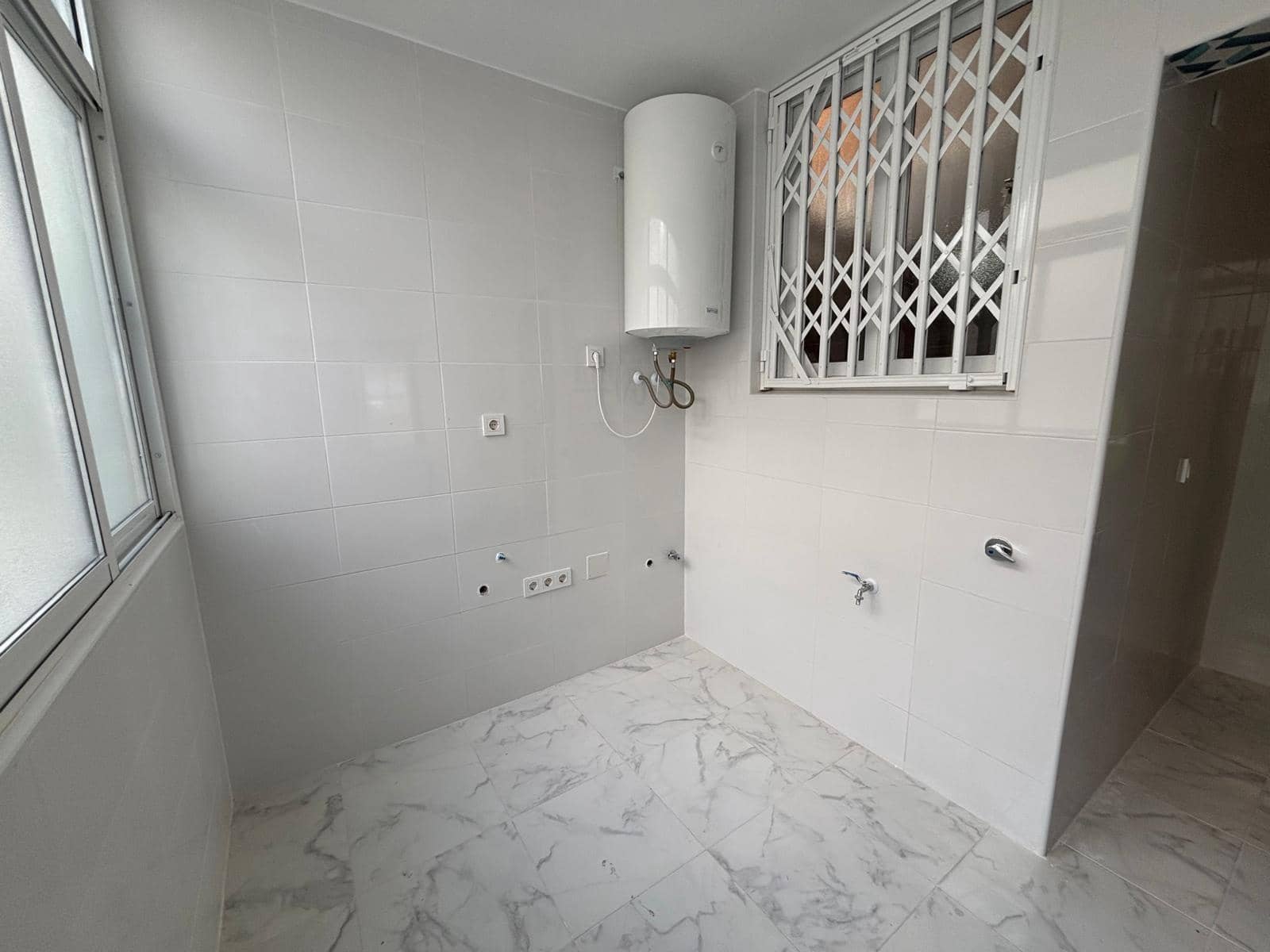 3 soveværelse Penthouse til salg i Torrevieja med swimmingpool - € 335.000 (Ref: 9359197)