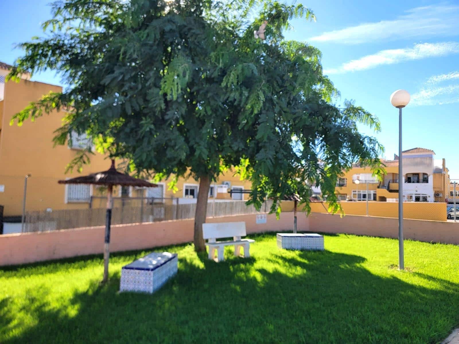 3 bedroom Townhouse for sale in Los Montesinos with pool - € 205,000 (Ref: 9359198)