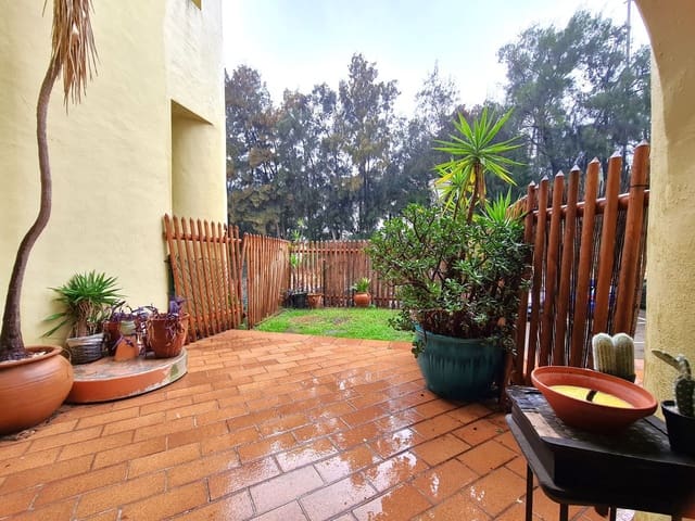 1 chambre Appartement à vendre à Sotogrande, San Roque avec garage - 270 000 € (Ref: 9359210)