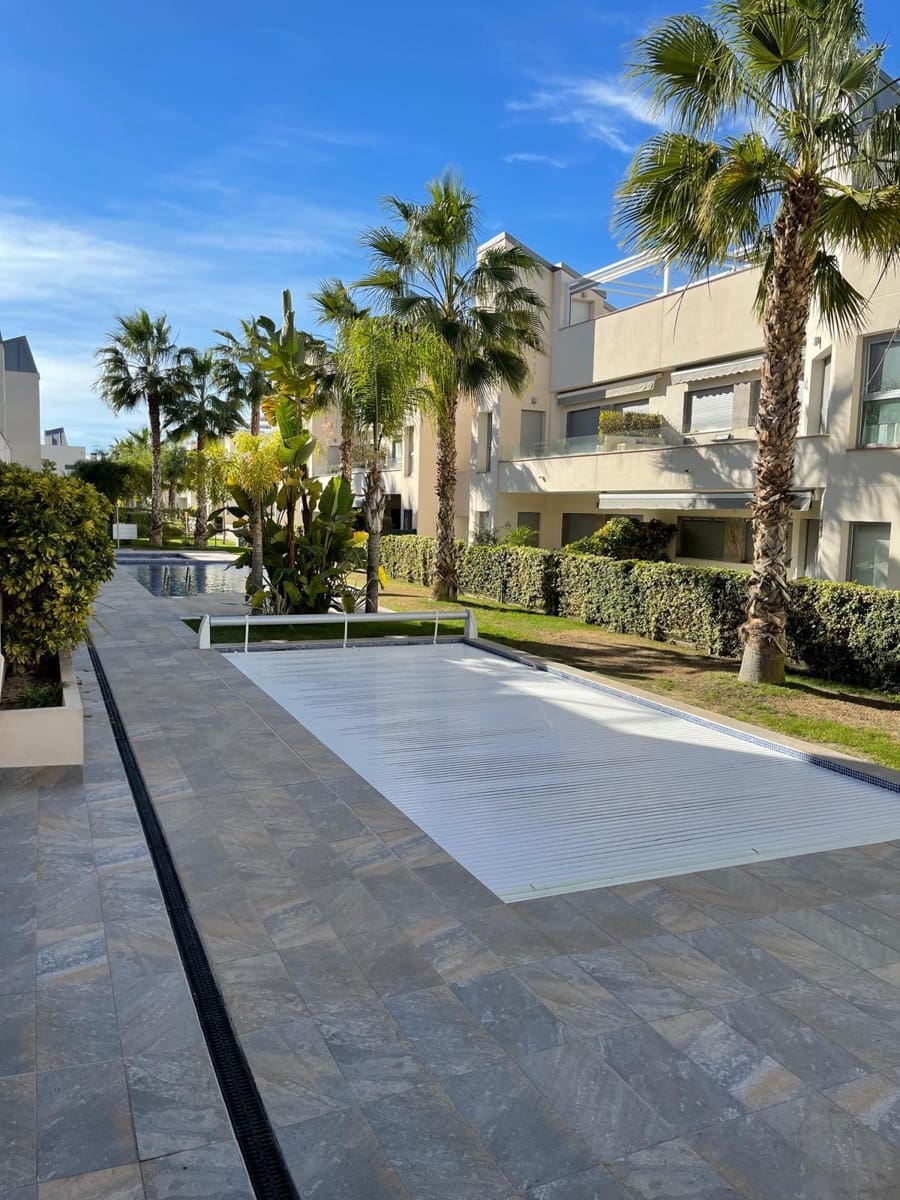 2 soverom Bungalow til salgs i Torrevieja - € 239 000 (Ref: 9359212)