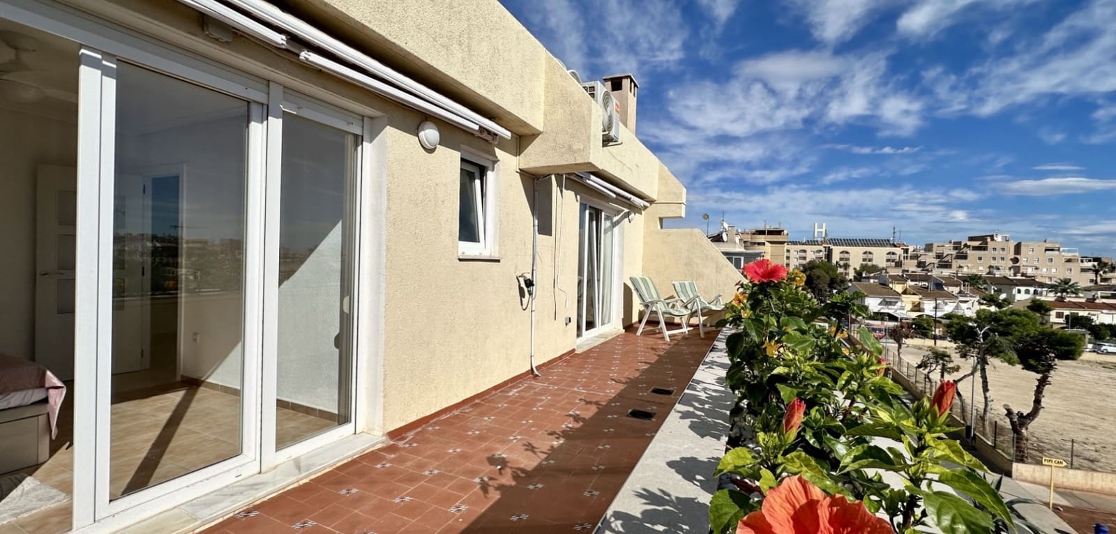 Apartamento de 2 habitaciones en Orihuela Costa en venta - 247.000 € (Ref: 9359213)