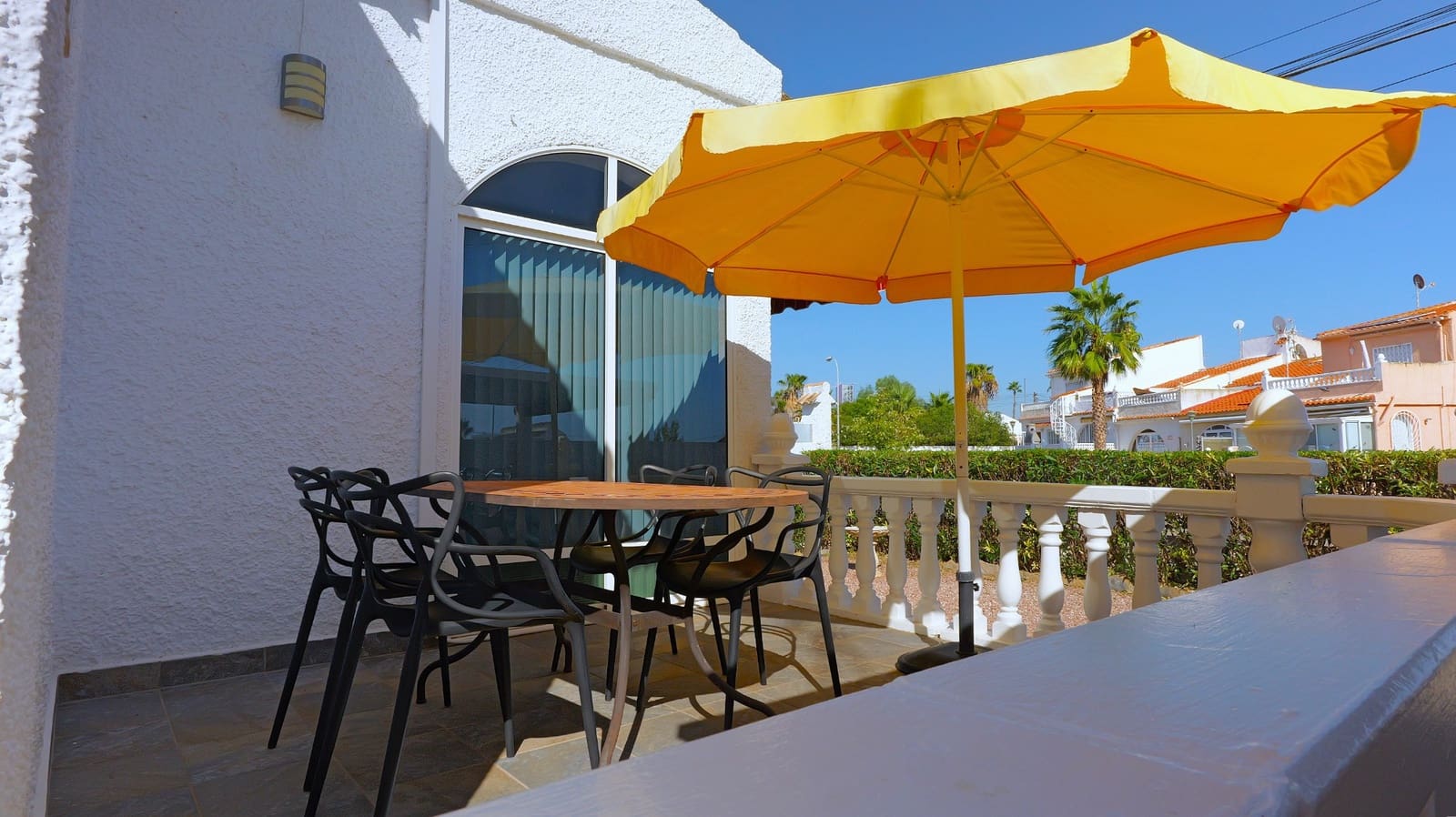 2 bedroom Villa for sale in Torrevieja - € 229,000 (Ref: 9359220)