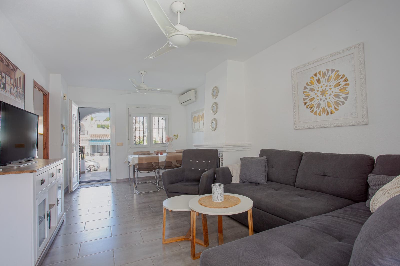 3 slaapkamer Villa te koop in Orihuela Costa - € 319.000 (Ref: 9359224)