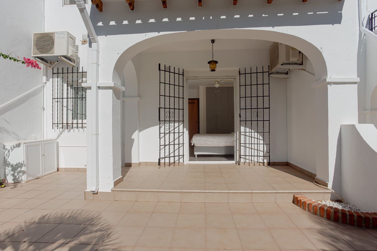 3 slaapkamer Villa te koop in Orihuela Costa - € 319.000 (Ref: 9359224)