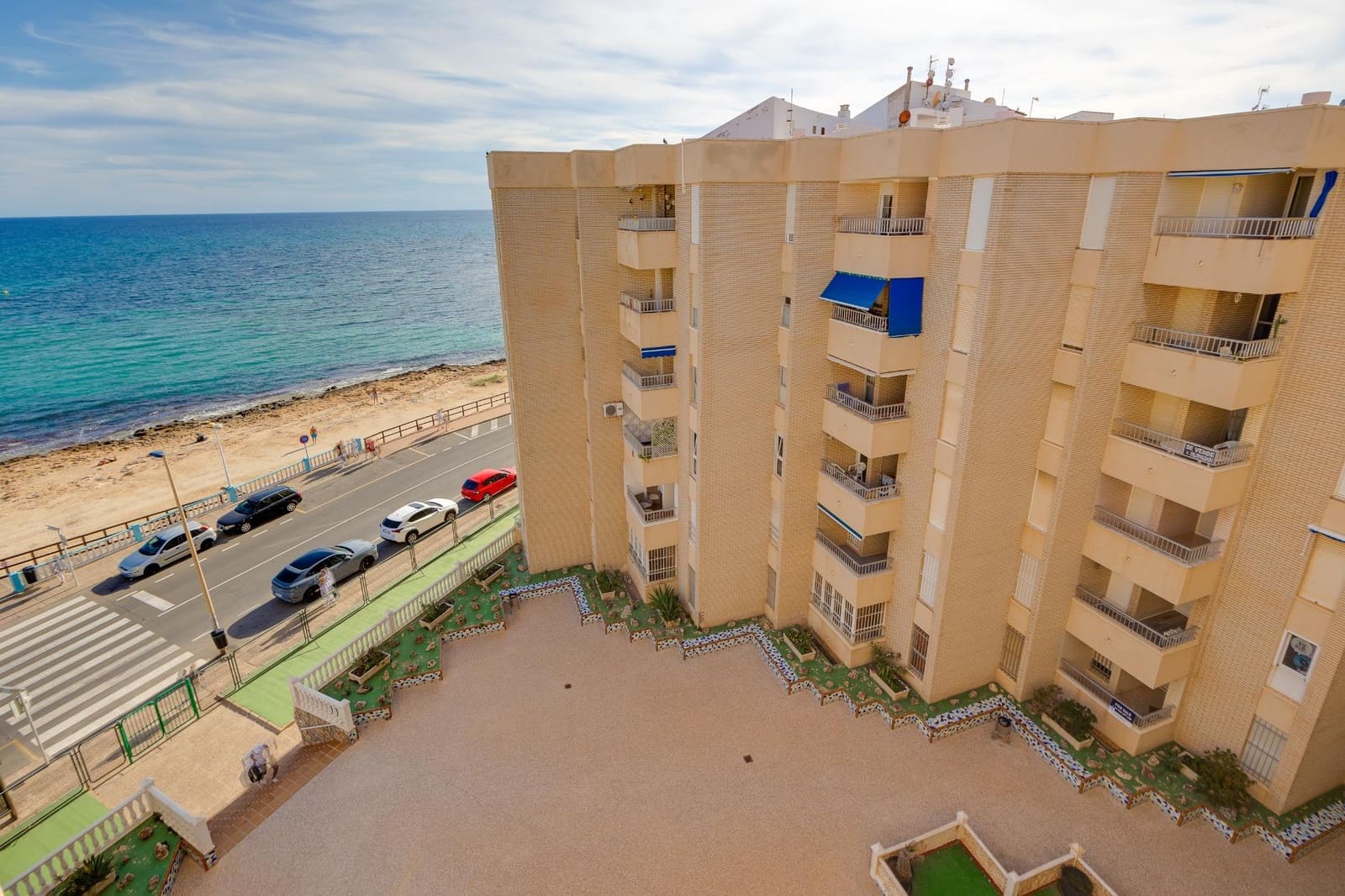2 sovrum Lägenhet till salu i Torrevieja - 214 900 € (Ref: 9359227)