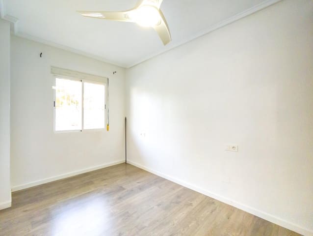 3 bedroom Apartment for sale in El Molino, Torrevieja - € 155,000 (Ref: 9359230)