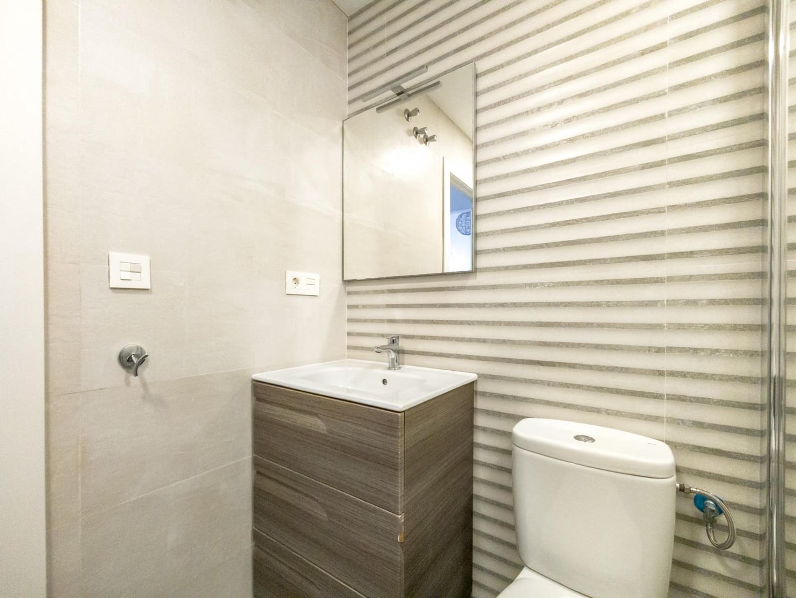 3 bedroom Apartment for sale in Torrevieja - € 155,000 (Ref: 9359230)