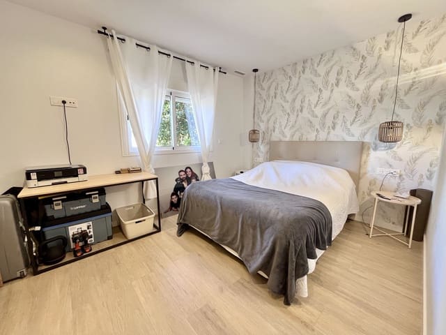 3 bedroom Apartment for sale in La Mata, Torrevieja - € 199,990 (Ref: 9359231)