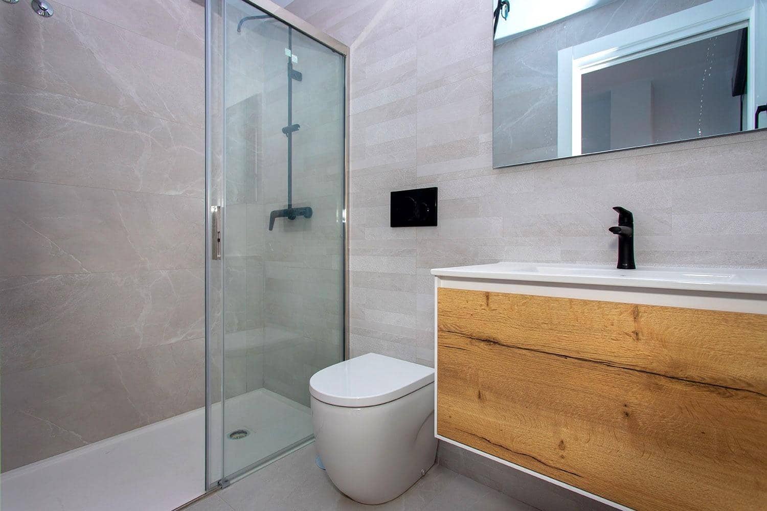 2 slaapkamer Appartement te koop in Torrevieja met zwembad - € 280.000 (Ref: 9359232)