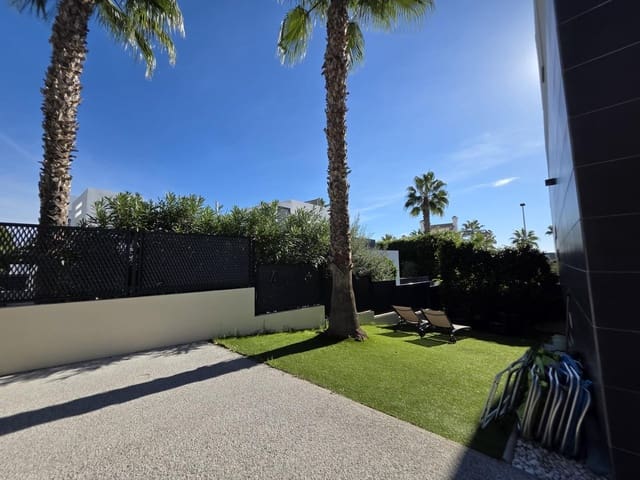 3 makuuhuone Huvila myytävänä paikassa La Zenia, Orihuela - 339 000 € (Ref: 9359256)