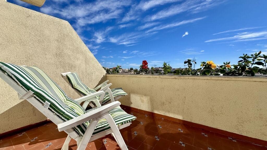 2 soverom Penthouse til salgs i Torrevieja - € 247 000 (Ref: 9359266)