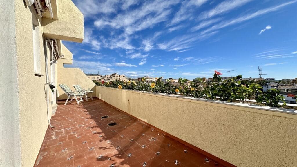 2 soverom Penthouse til salgs i Torrevieja - € 247 000 (Ref: 9359266)
