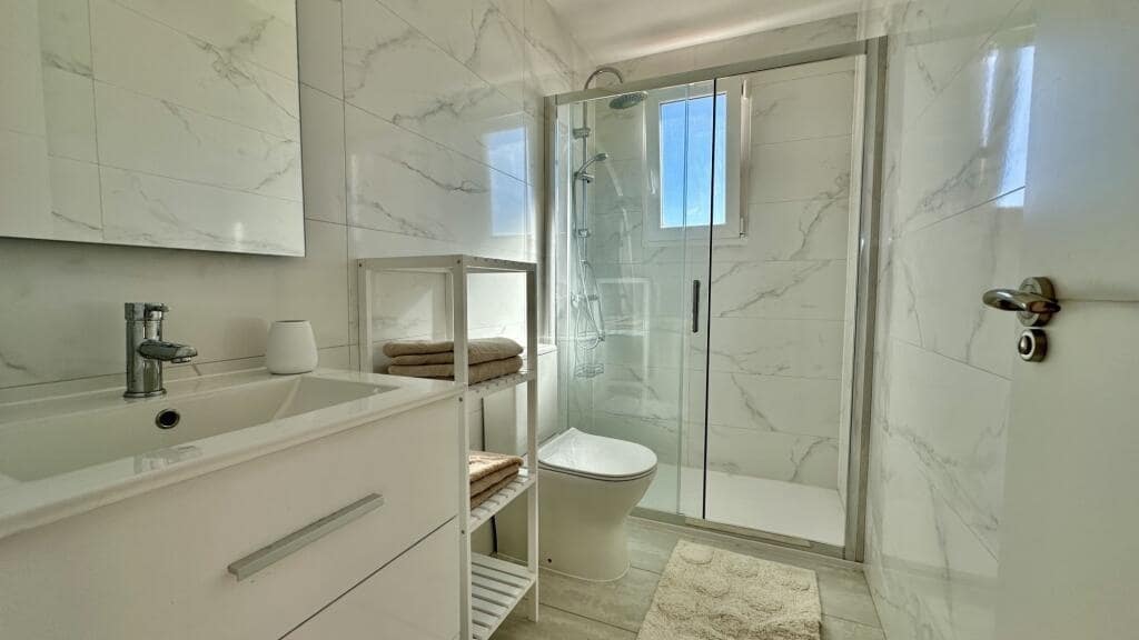 2 soverom Penthouse til salgs i Torrevieja - € 247 000 (Ref: 9359266)