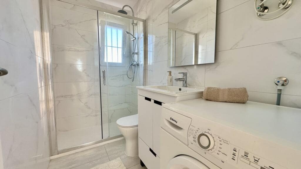 2 soverom Penthouse til salgs i Torrevieja - € 247 000 (Ref: 9359266)