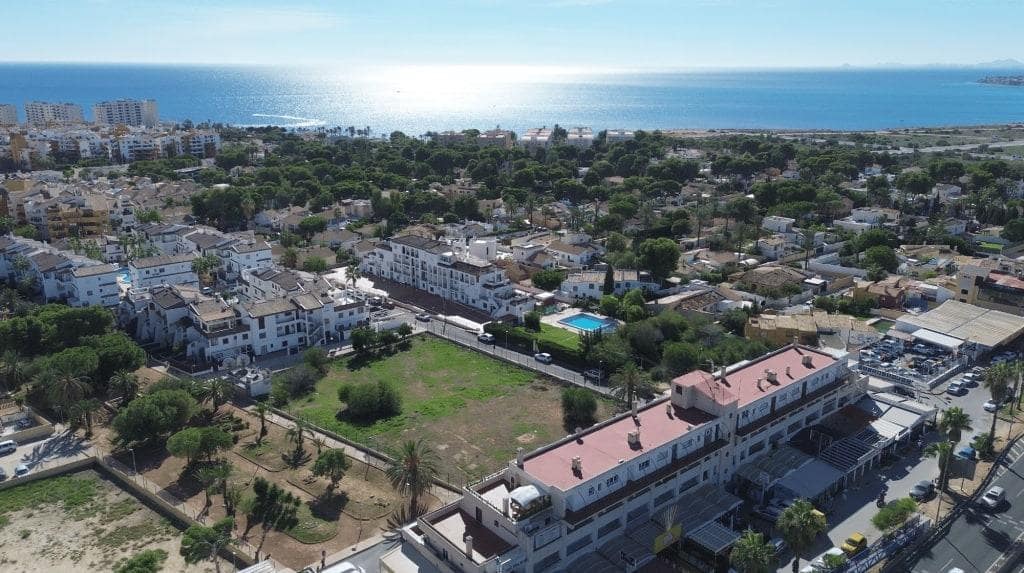 2 soverom Penthouse til salgs i Torrevieja - € 247 000 (Ref: 9359266)