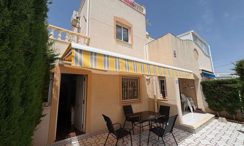 3 bedroom Townhouse for sale in Torrevieja with pool - € 236,995 (Ref: 9359268)