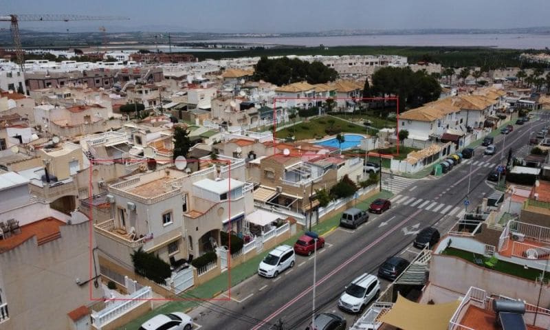 3 bedroom Townhouse for sale in Torrevieja with pool - € 236,995 (Ref: 9359268)