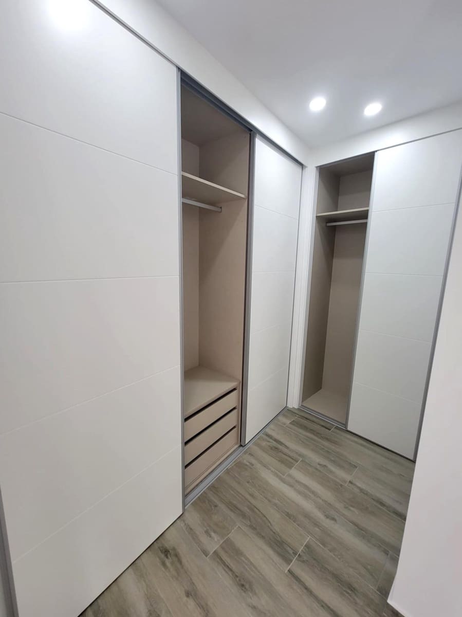 Apartamento de 3 habitaciones en Torrevieja en venta con piscina - 375.000 € (Ref: 9359271)