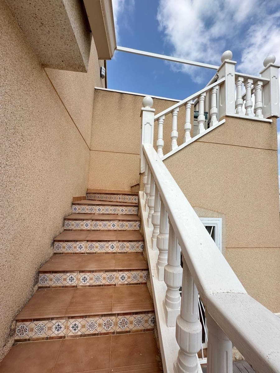 3 camera da letto Villa in vendita in Ciudad Quesada con piscina - 340.000 € (Rif: 9359274)