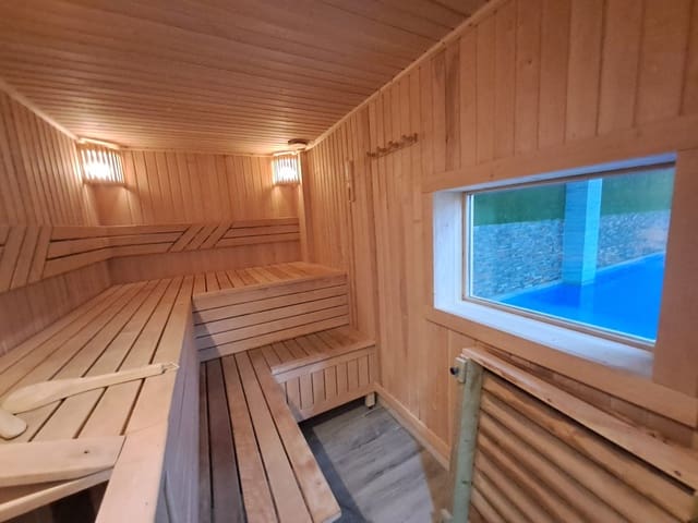 3 bedroom Apartment for sale in Las Piscinas Naturales, Torrevieja - € 295,000 (Ref: 9359281)