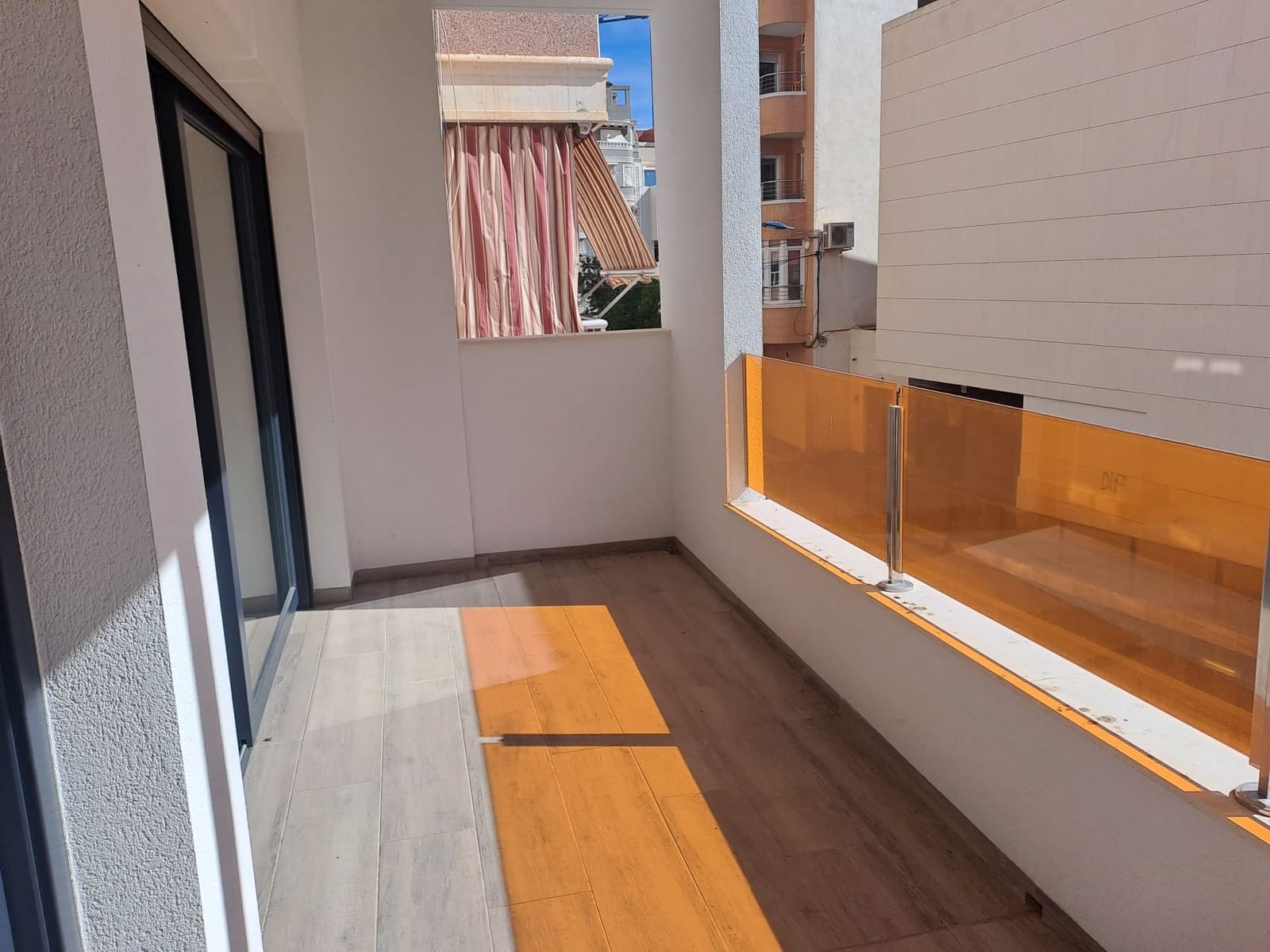 3 bedroom Apartment for sale in Torrevieja - € 295,000 (Ref: 9359281)