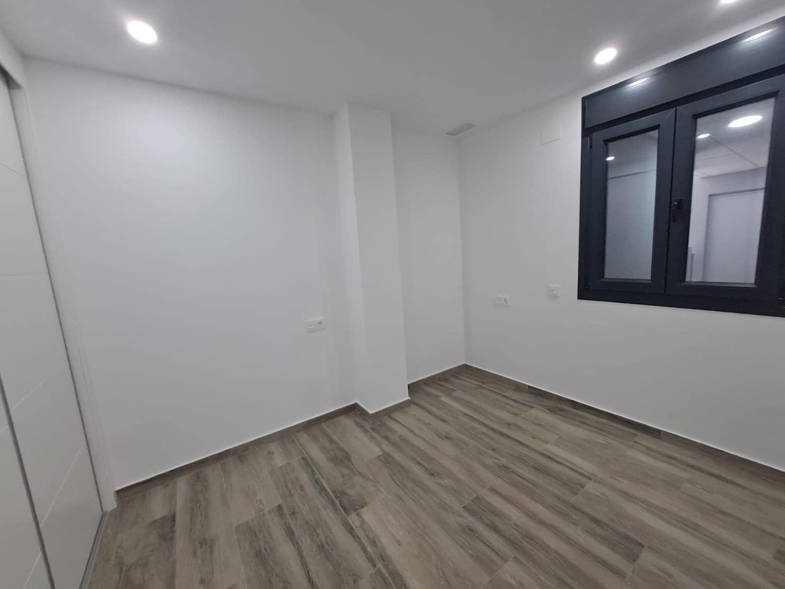 3 bedroom Apartment for sale in Torrevieja - € 295,000 (Ref: 9359281)