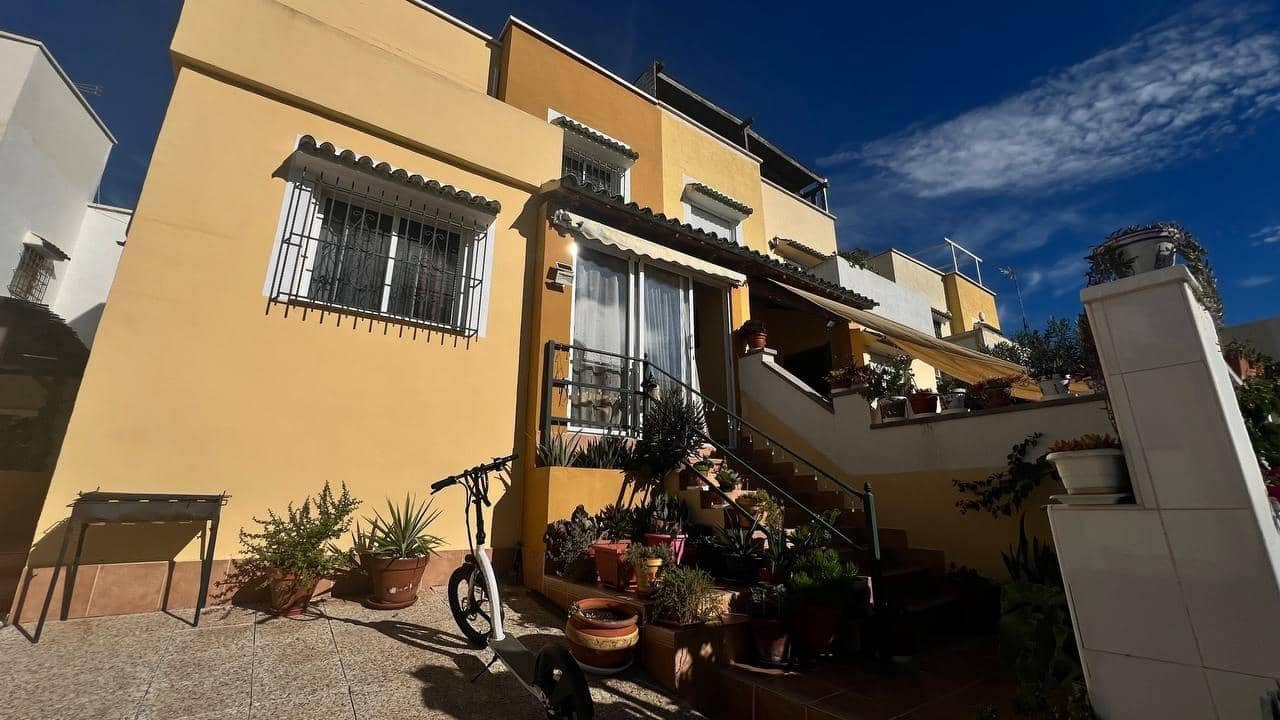 3 sypialnia Dom na sprzedaż w Orihuela Costa z basenem - 179 000 € (Ref: 9359282)