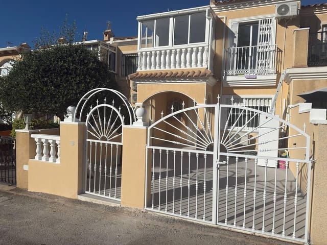 2 soveværelse Byhus til salg i El Molino, Torrevieja med swimmingpool garage - € 199.600 (Ref: 9359283)