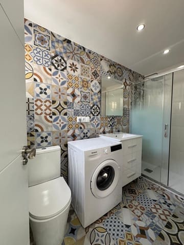 5 quarto Apartamento para venda em Puerto Deportivo, Torrevieja - 191 000 € (Ref: 9359288)