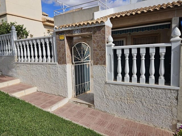 3 Zimmer Haus zu verkaufen in Los Balcones - Los Altos, Torrevieja mit Pool - 144.000 € (Ref: 9359301)