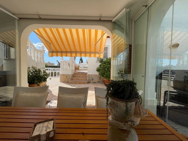 4 Zimmer Villa zu verkaufen in Ciudad Quesada, Rojales - 490.000 € (Ref: 9359302)