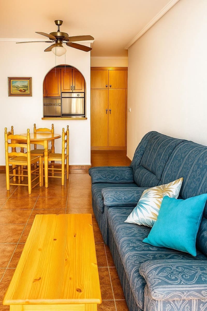 2 soverom Leilighet til salgs i Torrevieja - € 147 000 (Ref: 9359309)