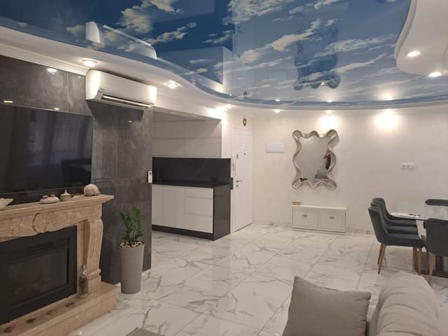 3 bedroom Apartment for sale in Las Piscinas Naturales, Torrevieja - € 180,000 (Ref: 9359315)