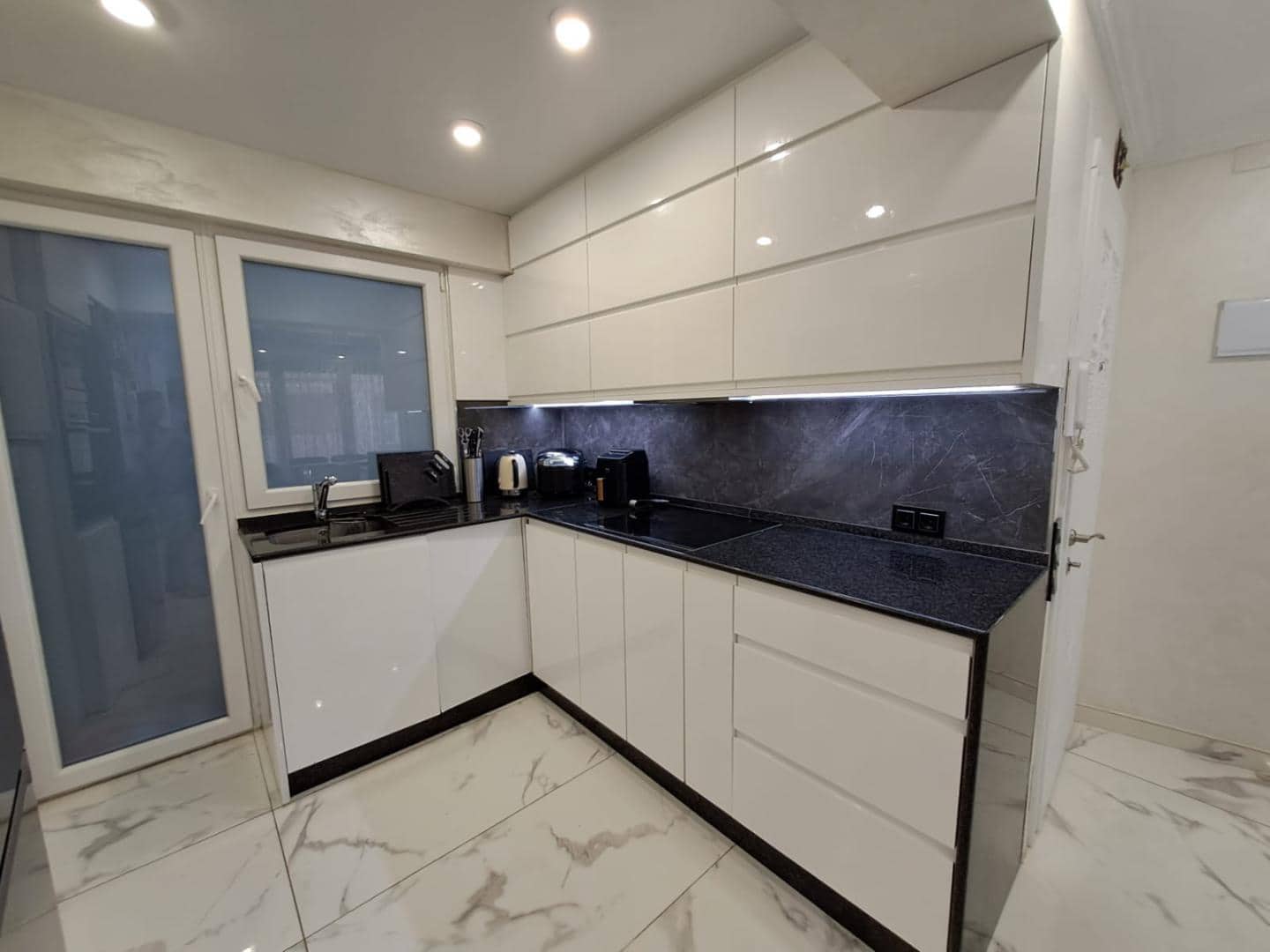 3 bedroom Apartment for sale in Torrevieja - € 180,000 (Ref: 9359315)