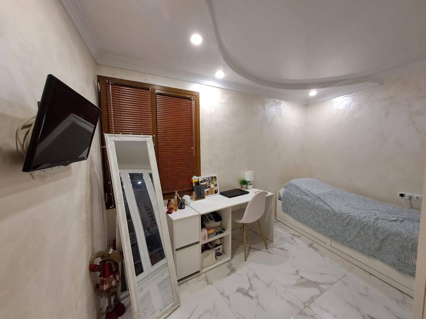 3 bedroom Apartment for sale in Torrevieja - € 180,000 (Ref: 9359315)