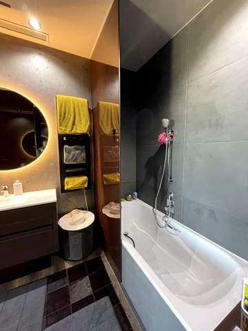 Apartamento de 2 habitaciones en Las Colinas Golf, Orihuela en venta - 580.000 € (Ref: 9359343)