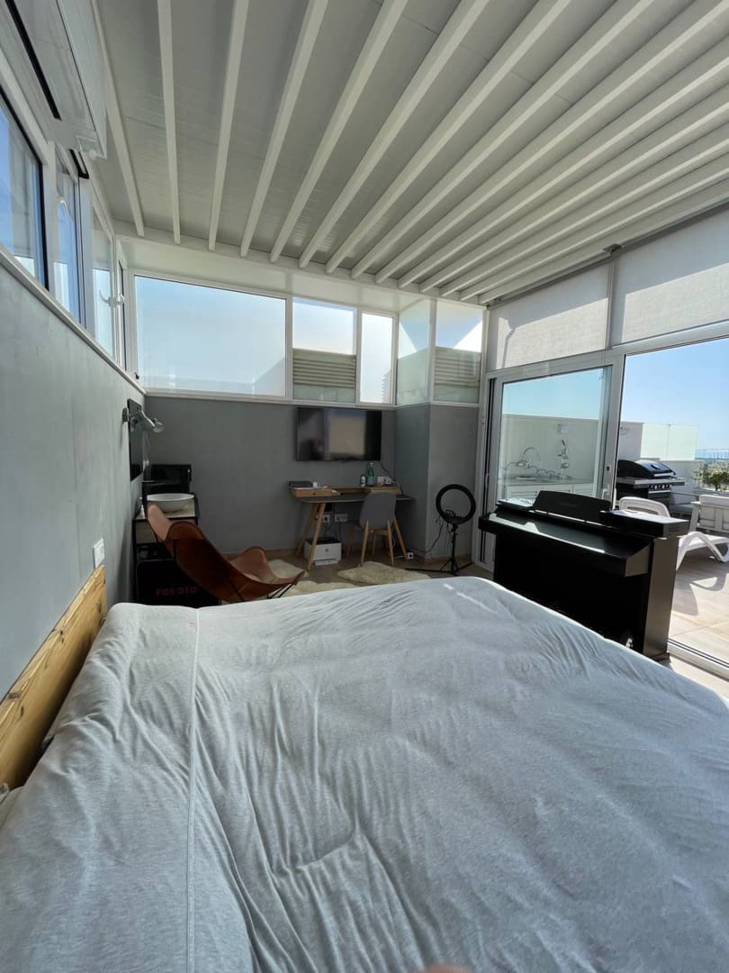 Apartamento de 2 habitaciones en Orihuela Costa en venta - 580.000 € (Ref: 9359343)