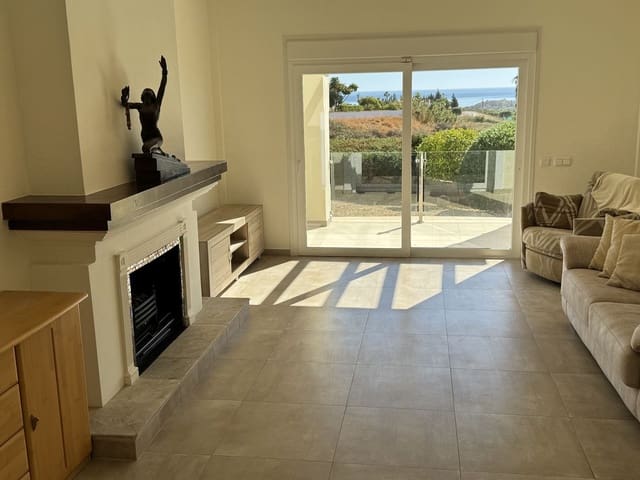 5 sovrum Villa till salu i Zona Calvario, Estepona - 1 395 000 € (Ref: 9359348)